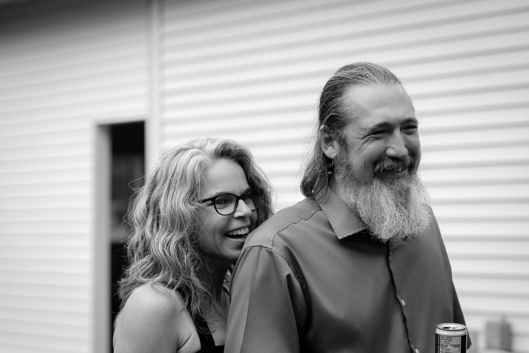 Photo noir et blanc de la grande famille de Stéphanie en Estrie
